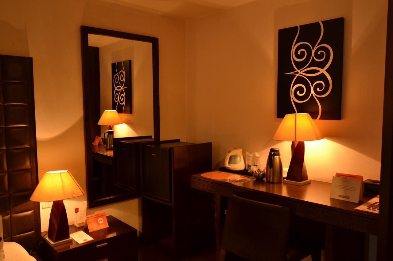The Seventeen Degrees Hotel Dhanbād Buitenkant foto