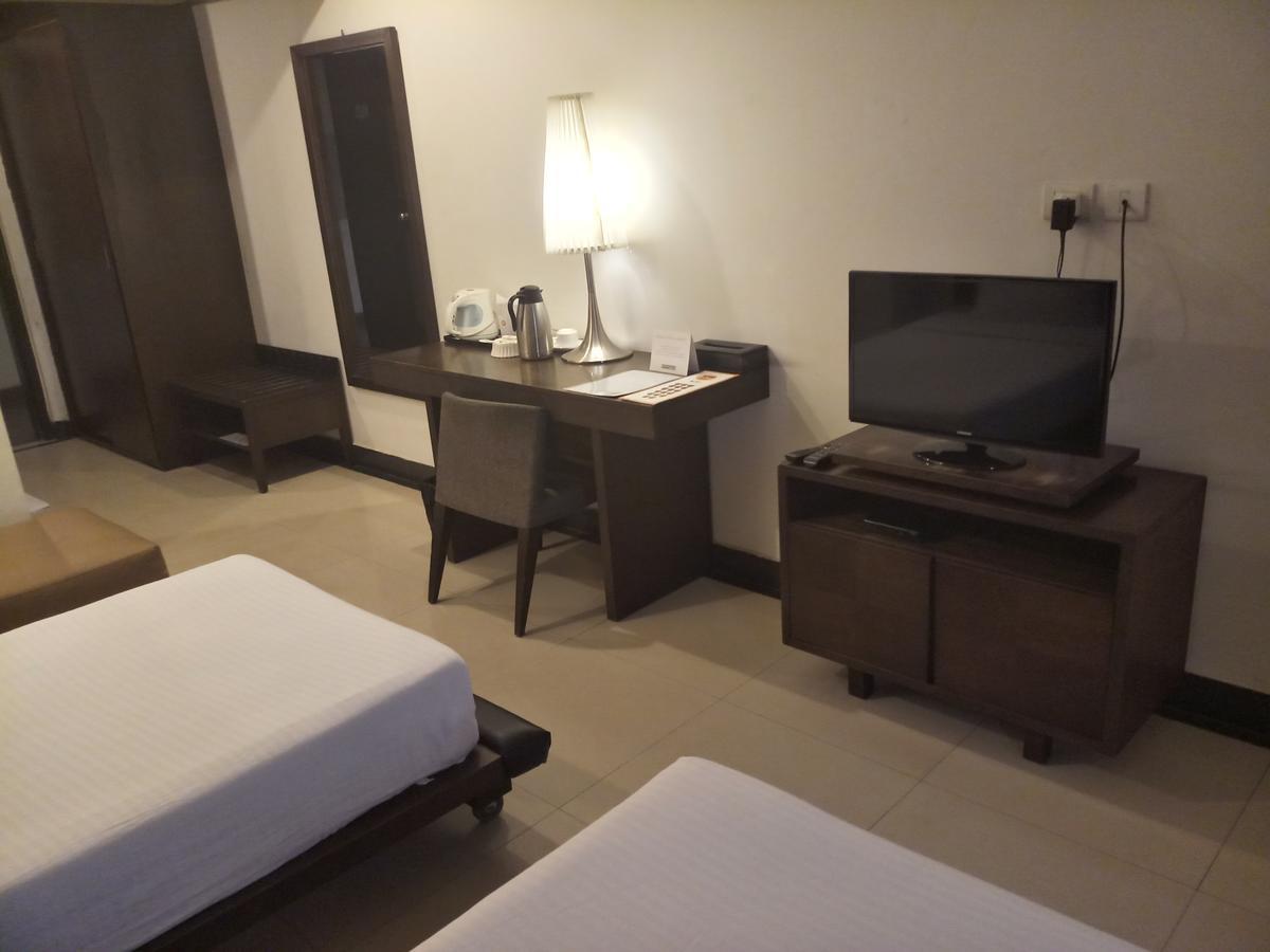 The Seventeen Degrees Hotel Dhanbād Buitenkant foto