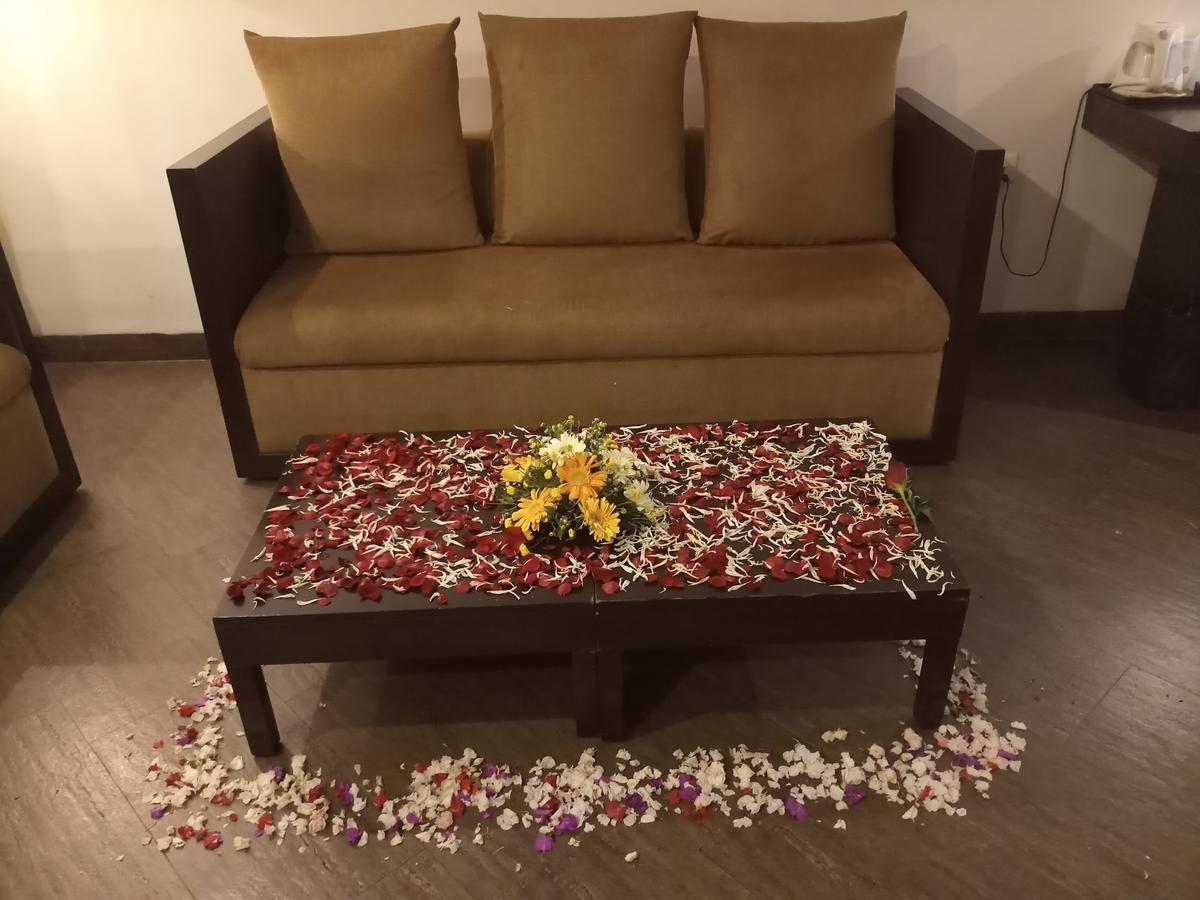 The Seventeen Degrees Hotel Dhanbād Buitenkant foto